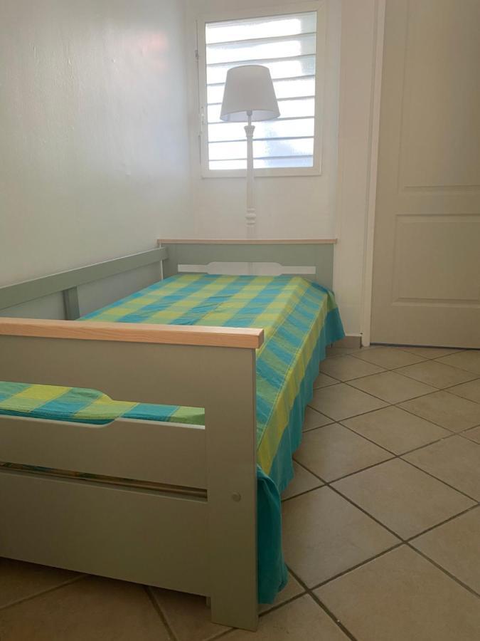 Ferienwohnung Ti Kaz Marigot Terre-De-Haut Exterior foto